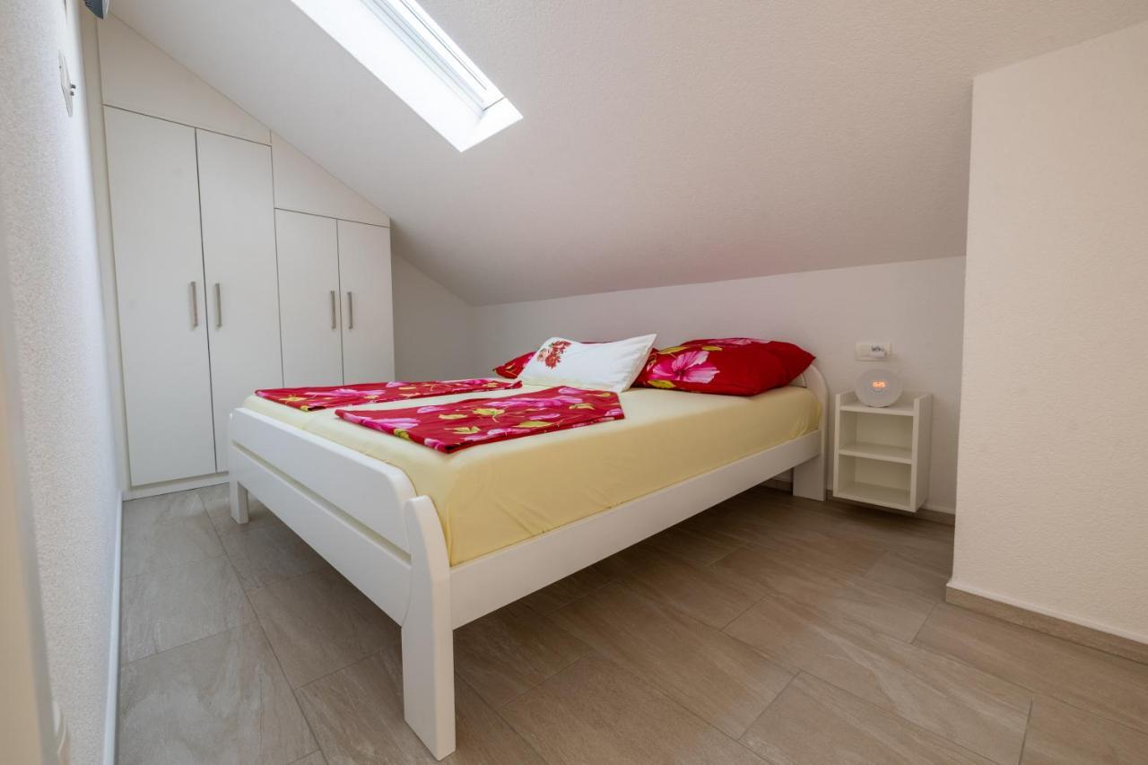 Apartmani Soldan Макарска Екстериор снимка