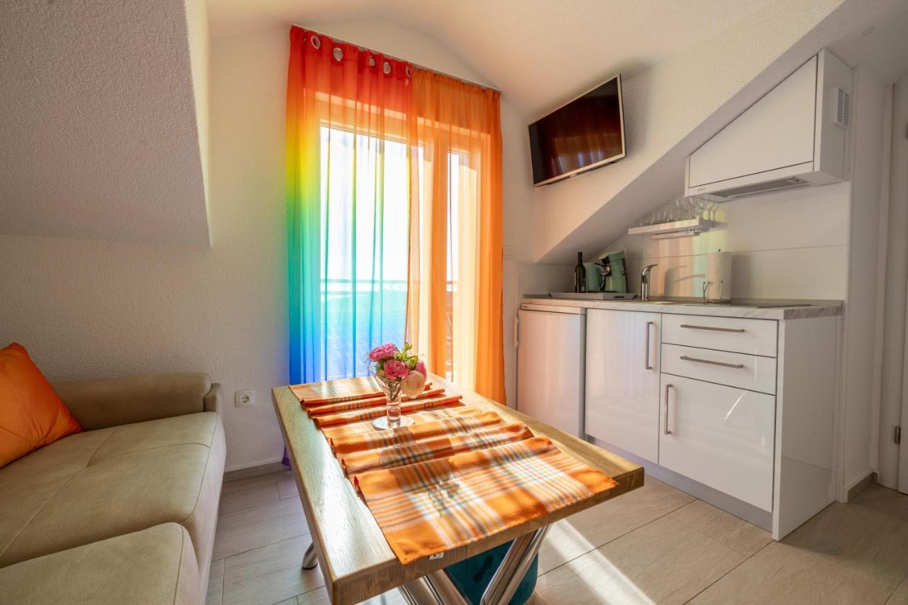 Apartmani Soldan Макарска Екстериор снимка