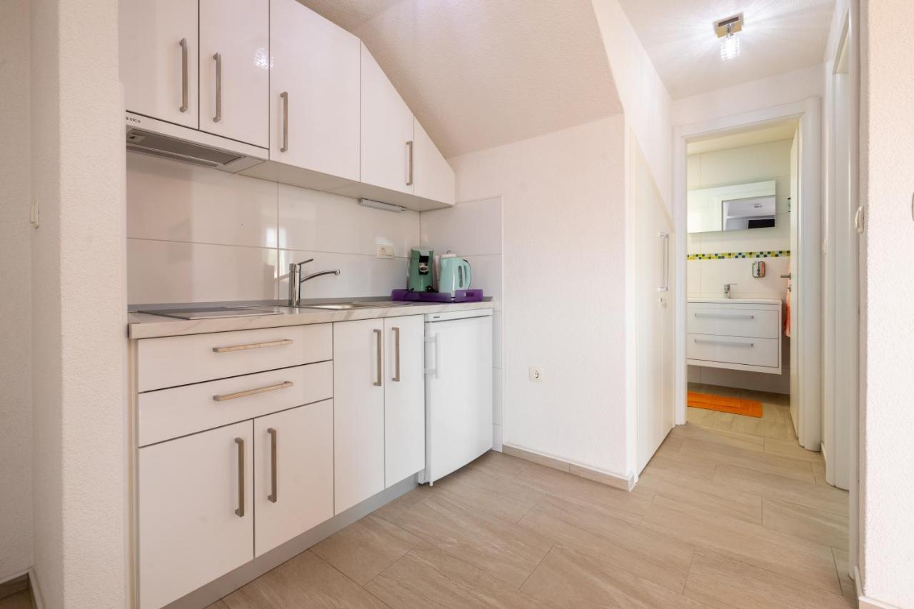 Apartmani Soldan Макарска Екстериор снимка