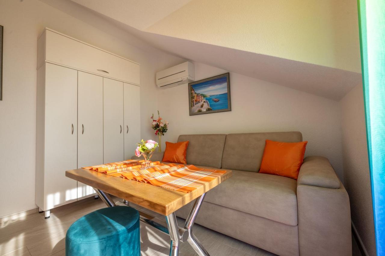 Apartmani Soldan Макарска Екстериор снимка