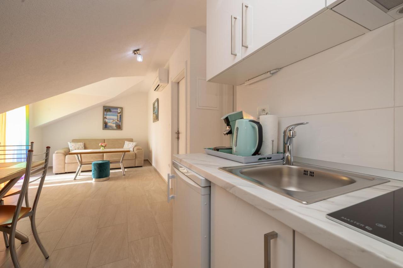 Apartmani Soldan Макарска Екстериор снимка