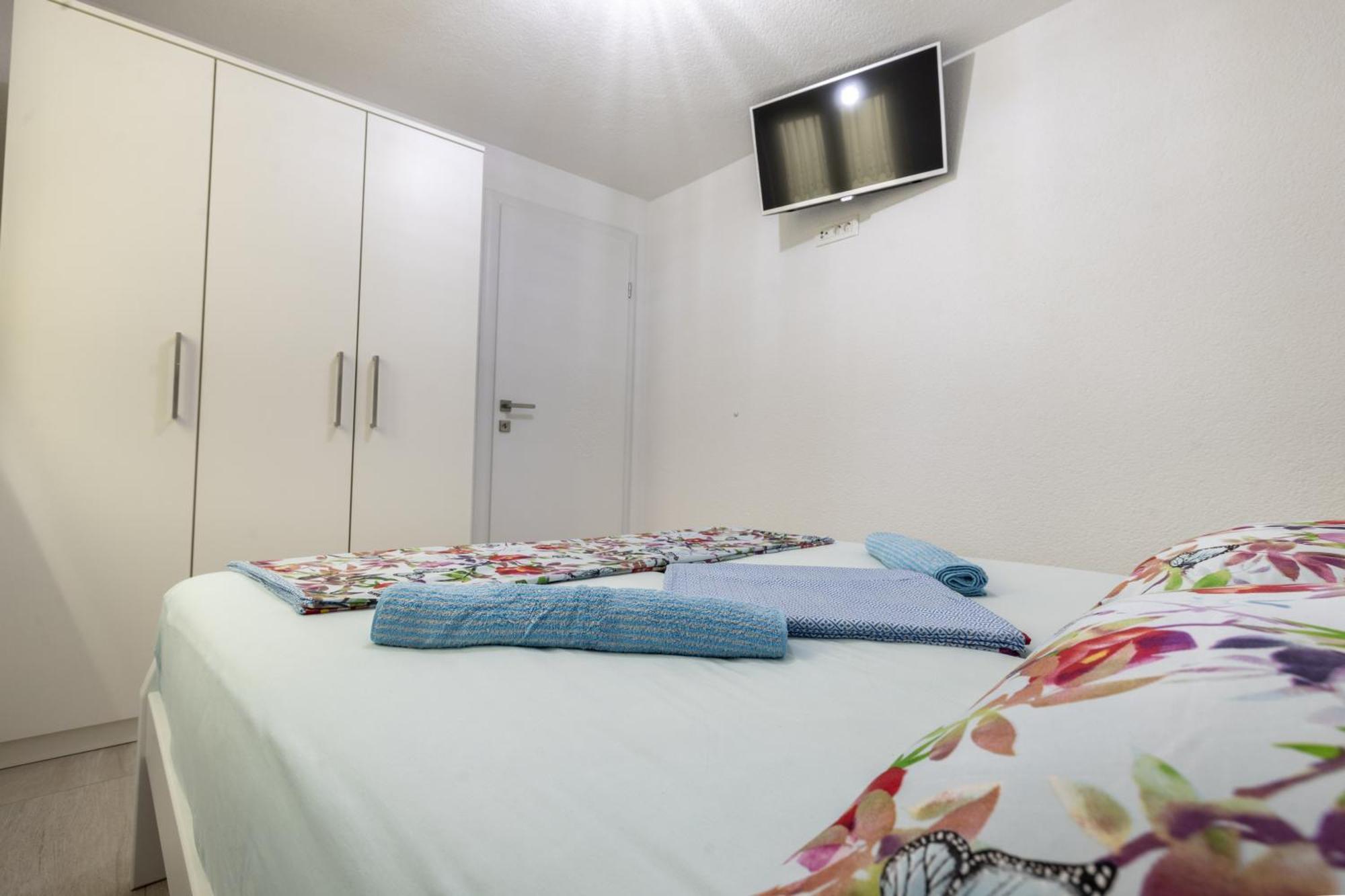 Apartmani Soldan Макарска Екстериор снимка